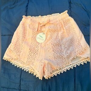 NWT Peach Lace Trim Hummingbird Shorts size small